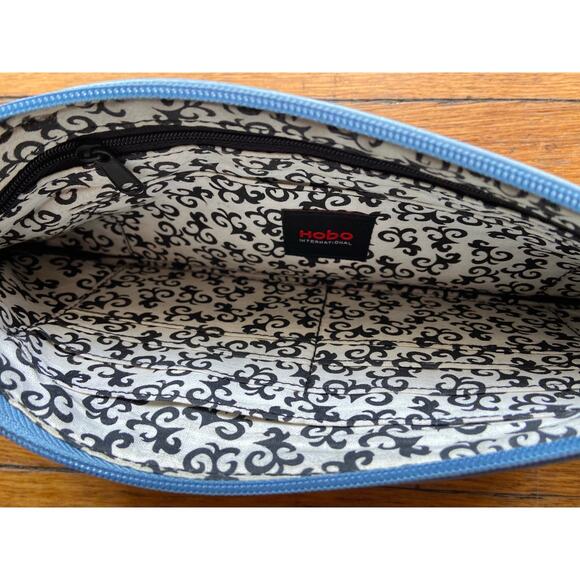 HOBO INTERNATIONAL Blue Leather Clutch/Wristlet - Picture 3 of 9